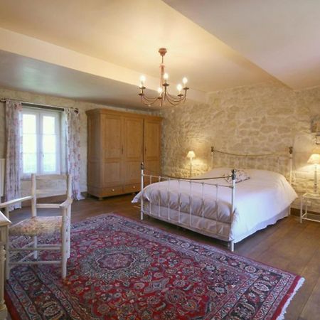 Saint-Michel-de-Fronsac Chambre D'Hotes Spacieuse, Salle De Bain Privative المظهر الخارجي الصورة