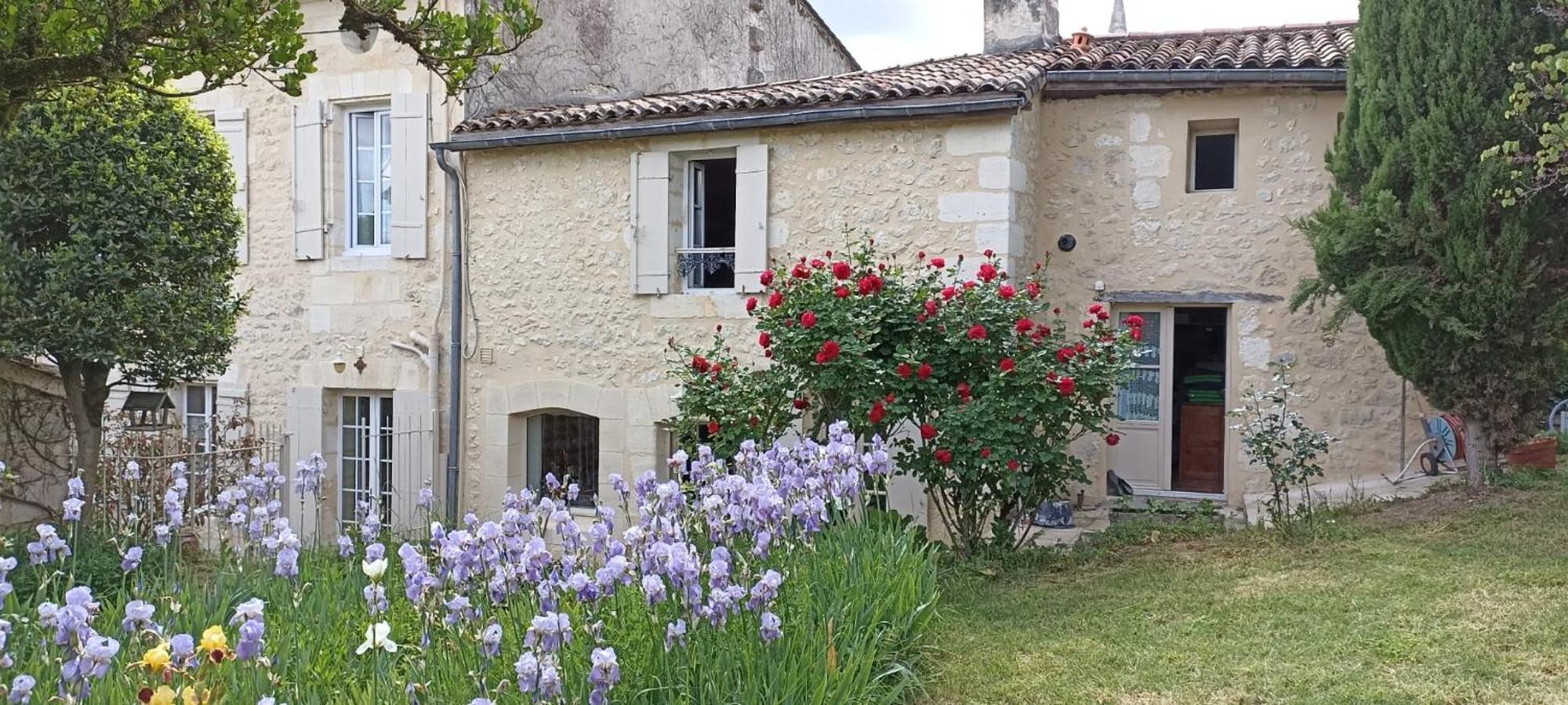 Saint-Michel-de-Fronsac Chambre D'Hotes Spacieuse, Salle De Bain Privative المظهر الخارجي الصورة